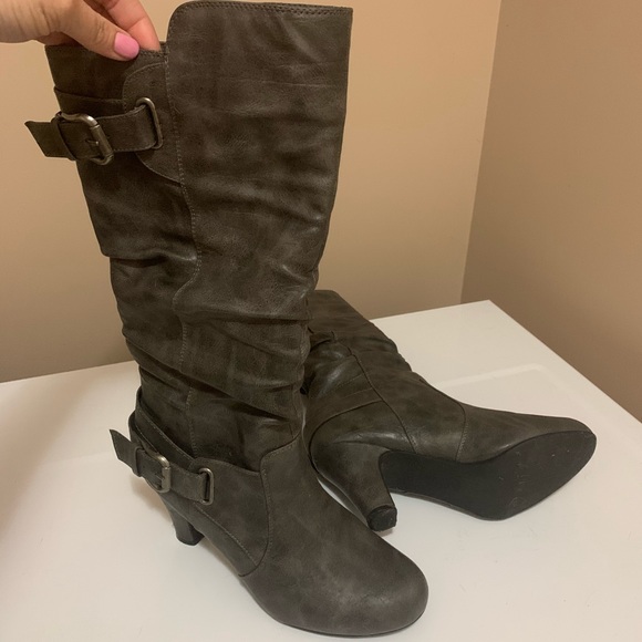 Poche boots - Picture 2 of 2